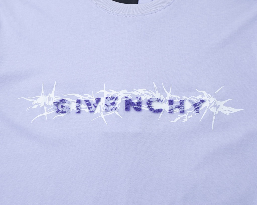 Givench* T-shirt